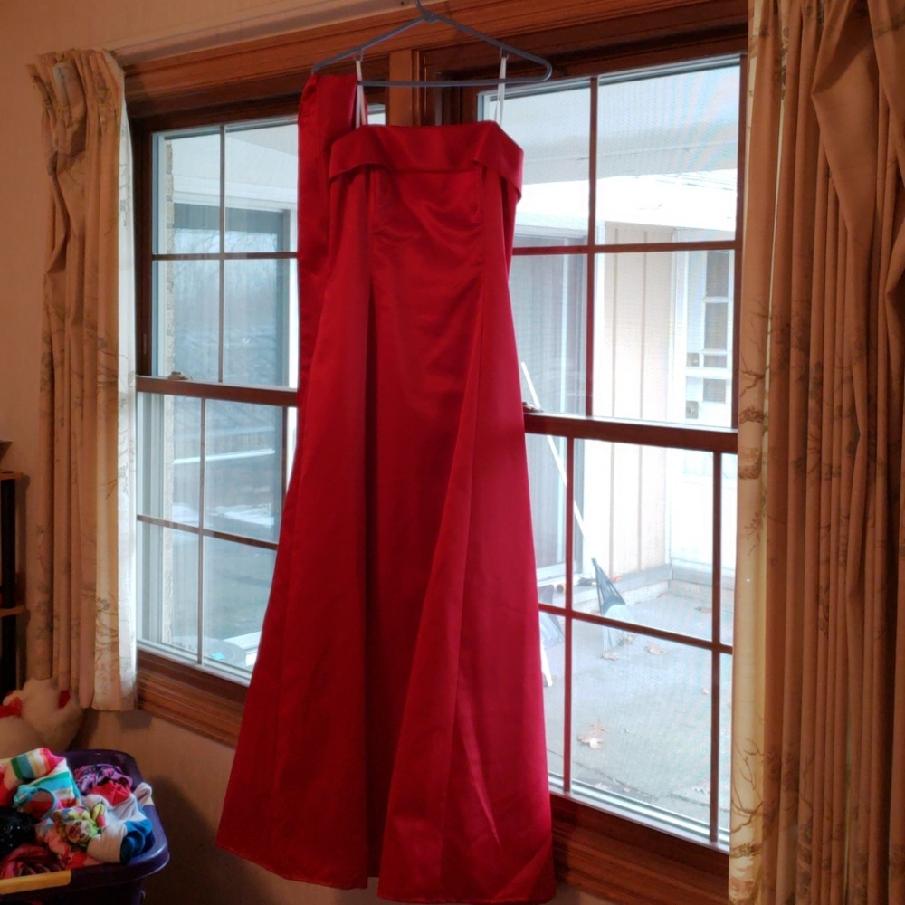 Red bridesmaid dress